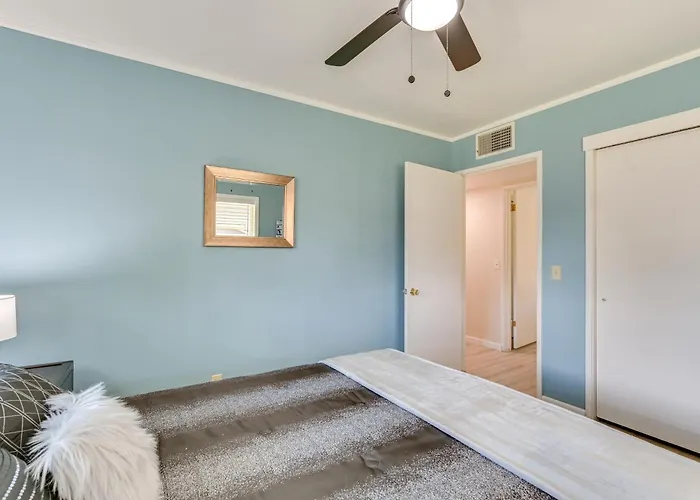 Pet-friendly Camp W/ Gas Grill!