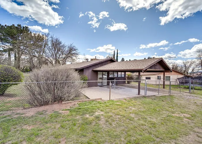 Pet-friendly Camp W/ Gas Grill!