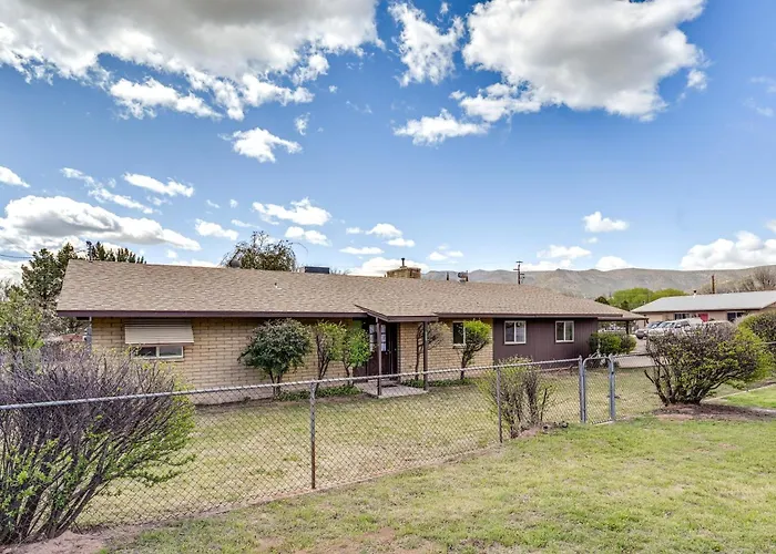 Pet-friendly Camp W/ Gas Grill! Holiday home *
