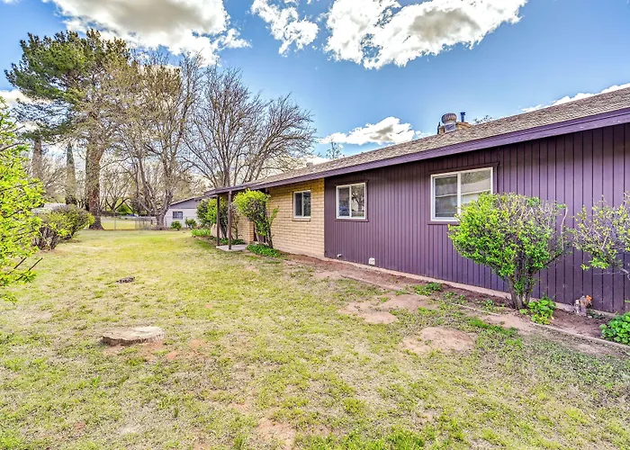 Pet-friendly Camp W/ Gas Grill! Holiday home